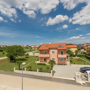 Gloria Novigrad Istria